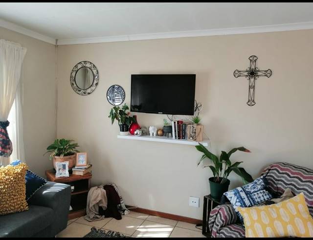 2 BEDROOM APARTMENT FOR SALE IN THE REEDS